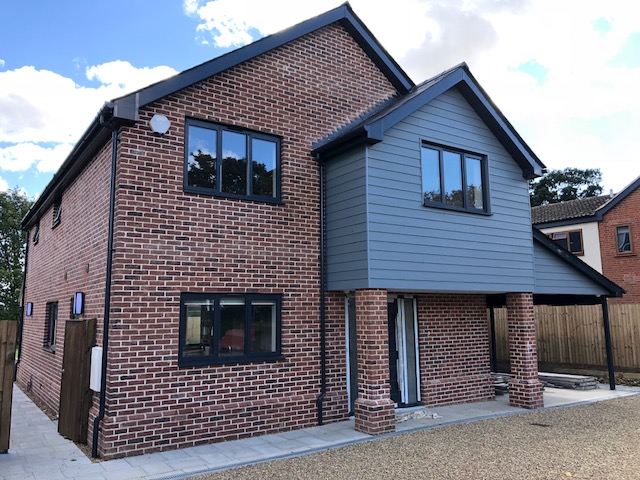 Builder: Image 1