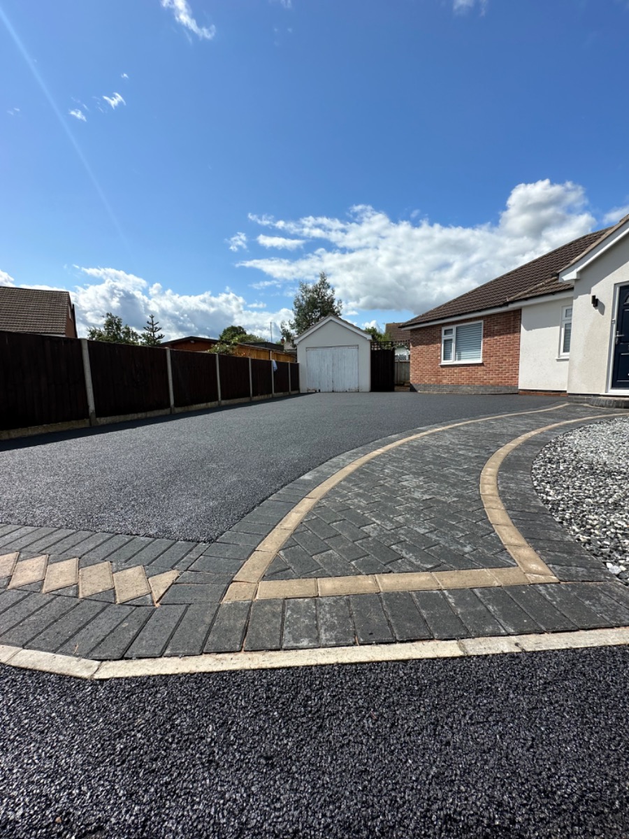 Driveway Specialist: Image 2