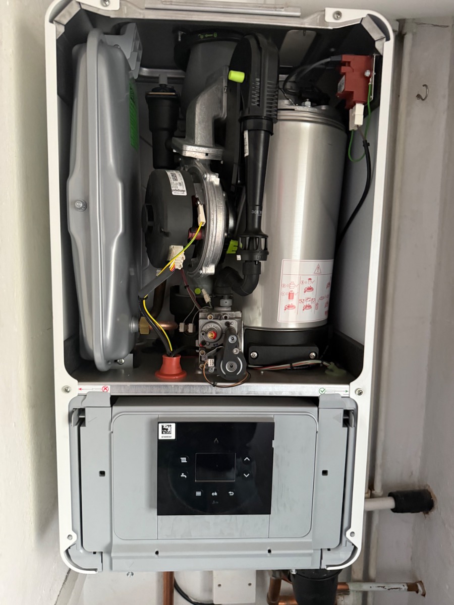 Heating Engineer: Image 9