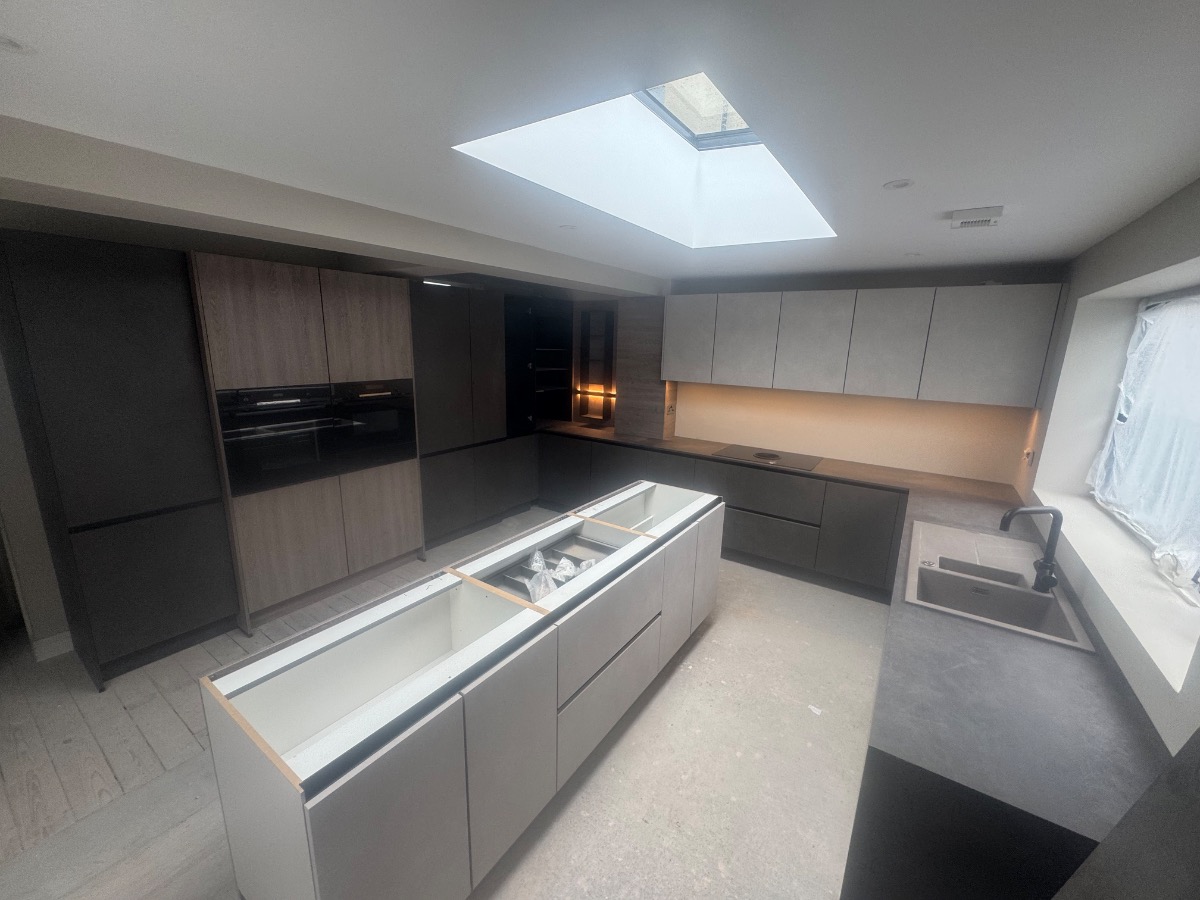 Kitchen Fitter: Image 2