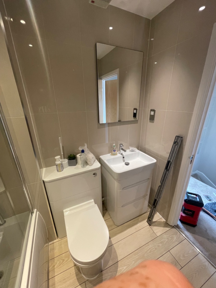 Bathroom Fitter: Image 1