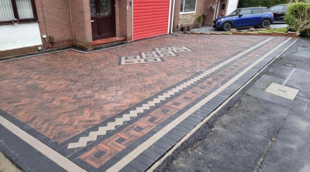 Builder: Image 12