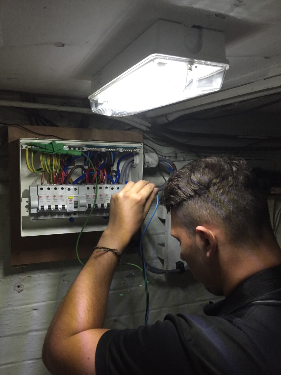 Electrician: Image 4