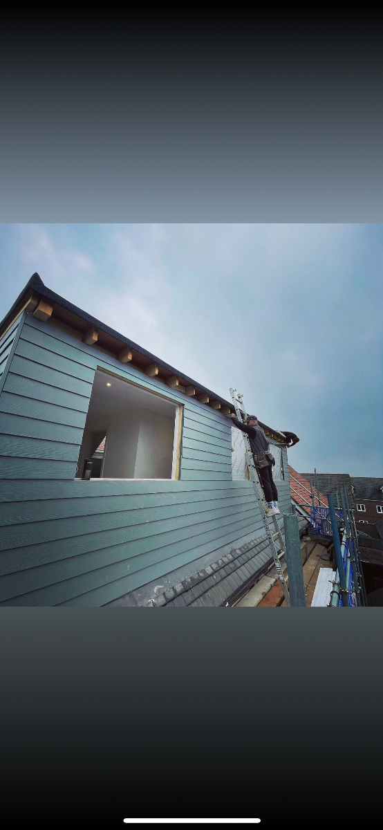 Builder: Image 12