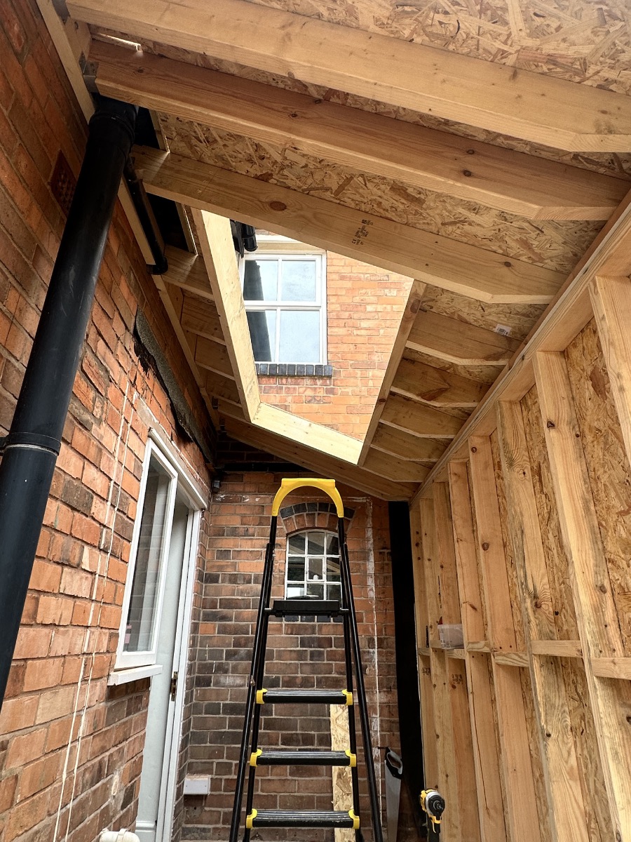 Builder: Image 3