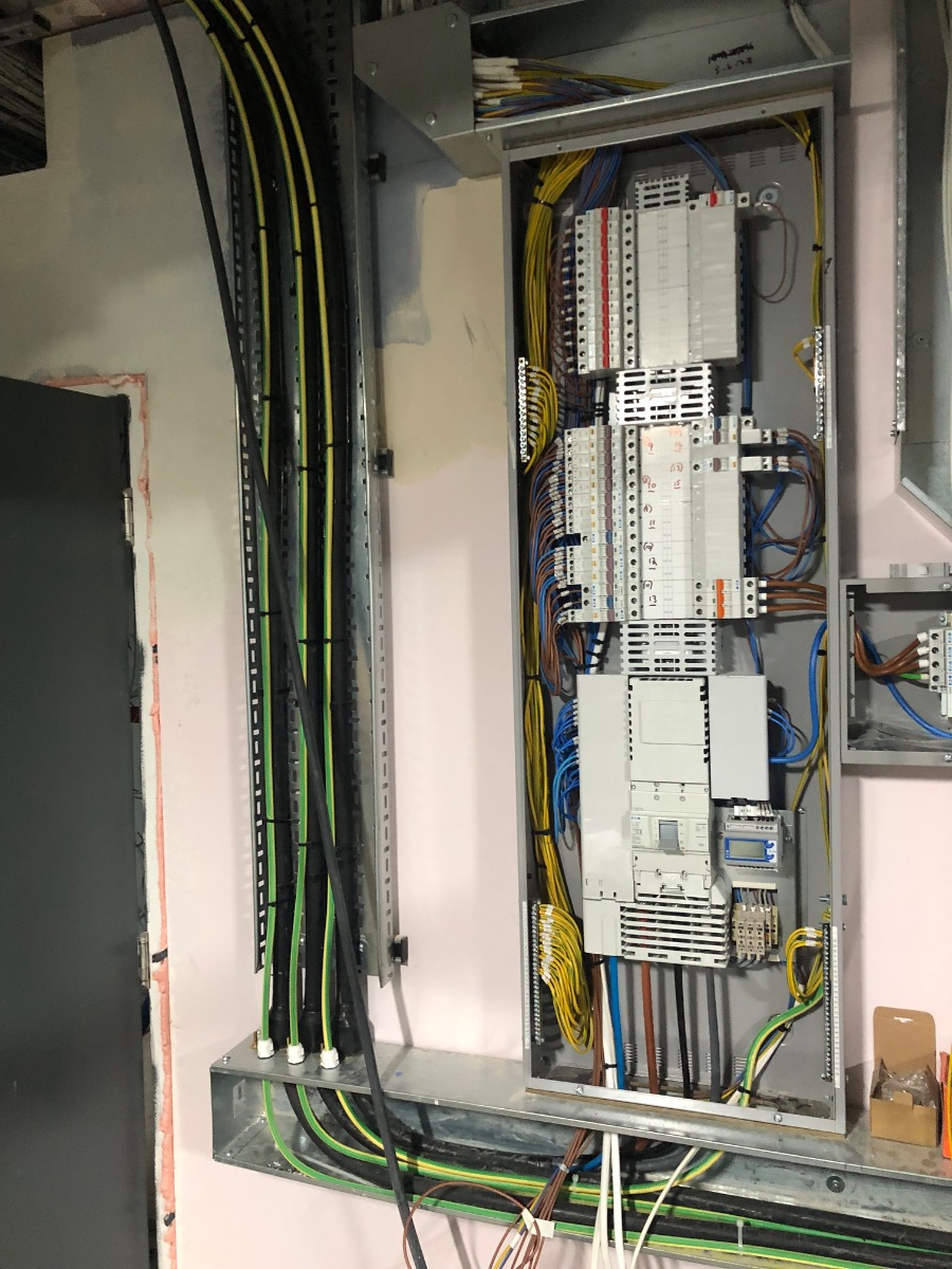 Electrician: Image 16