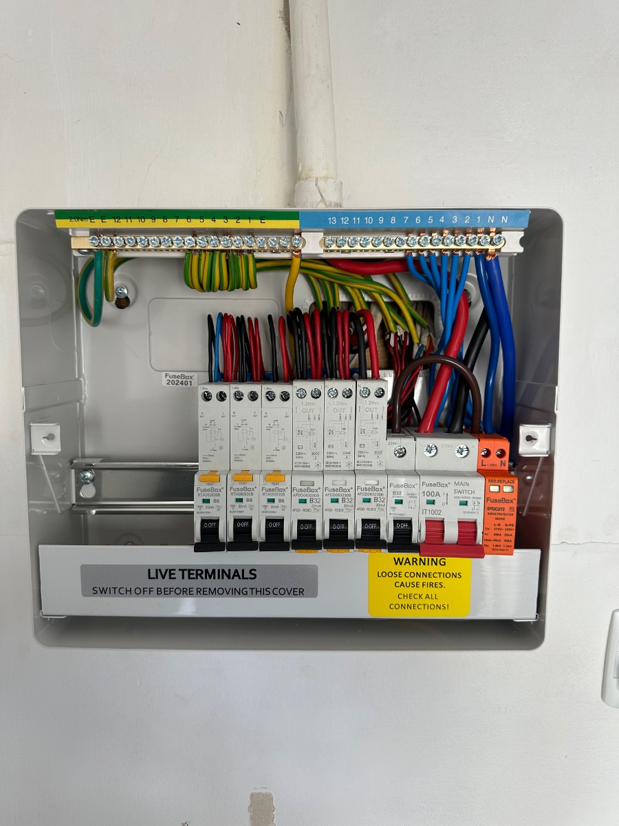 Electrician: Image 16