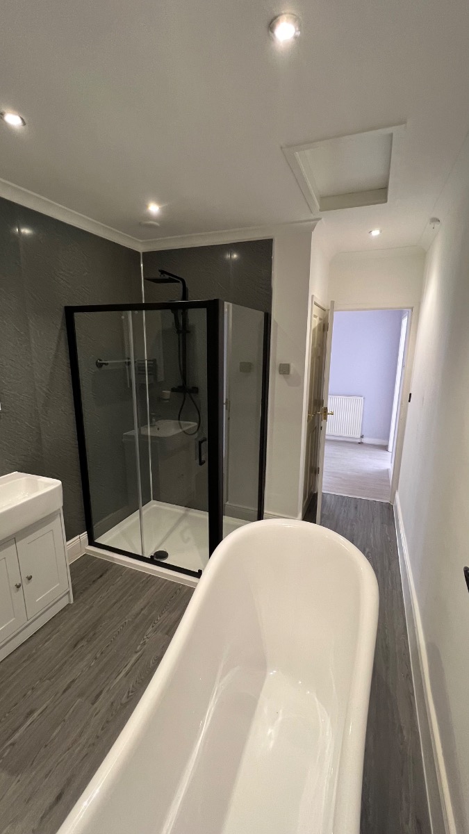 Bathroom Fitter: Image 2