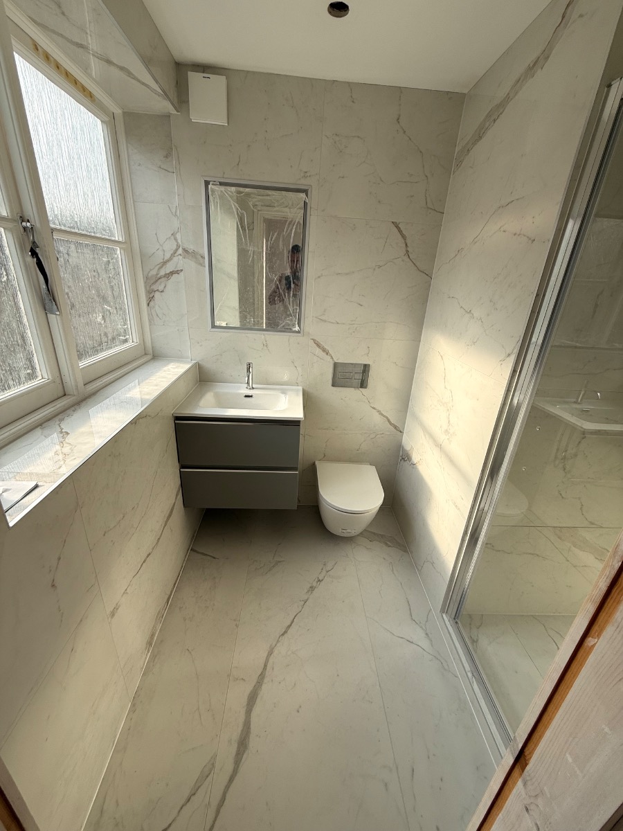Bathroom Fitter: Image 2