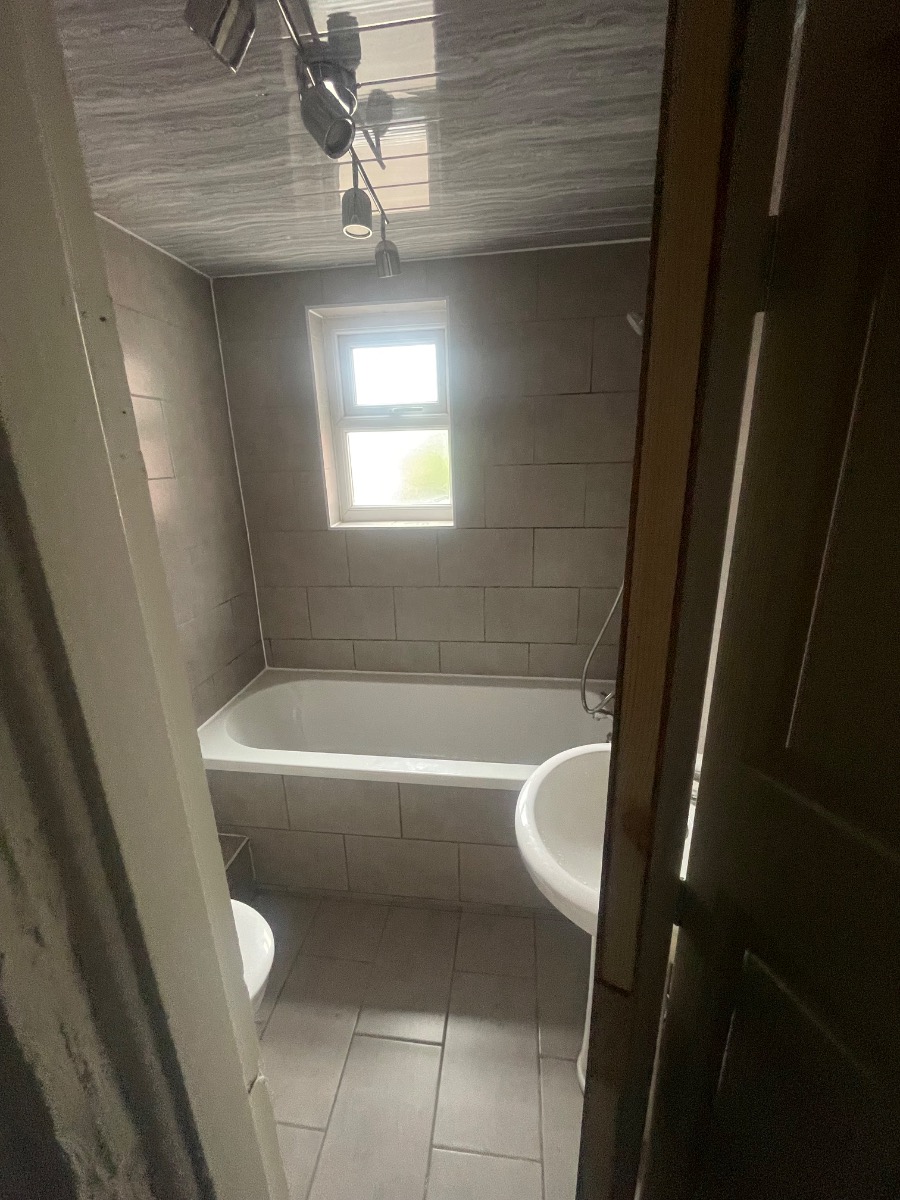 Bathroom Fitter: Image 14