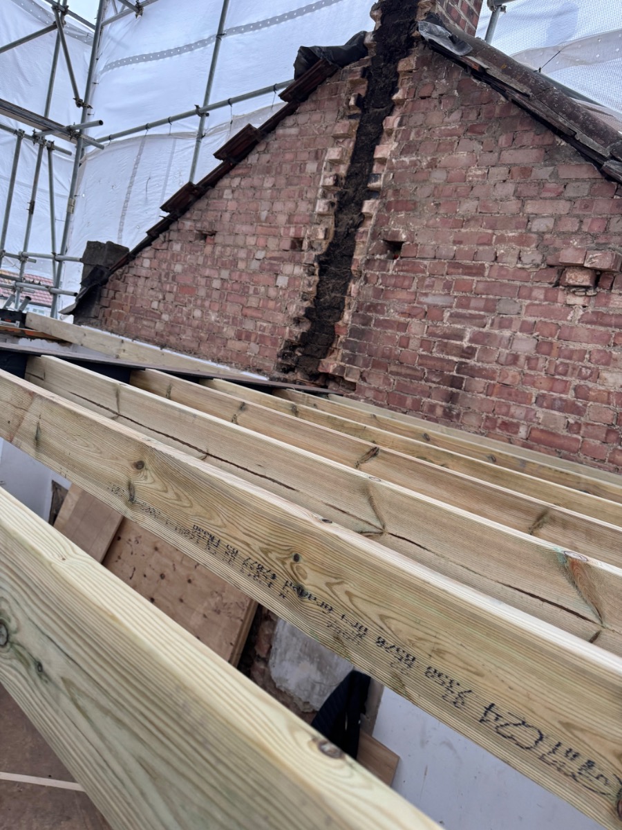 Builder: Image 1