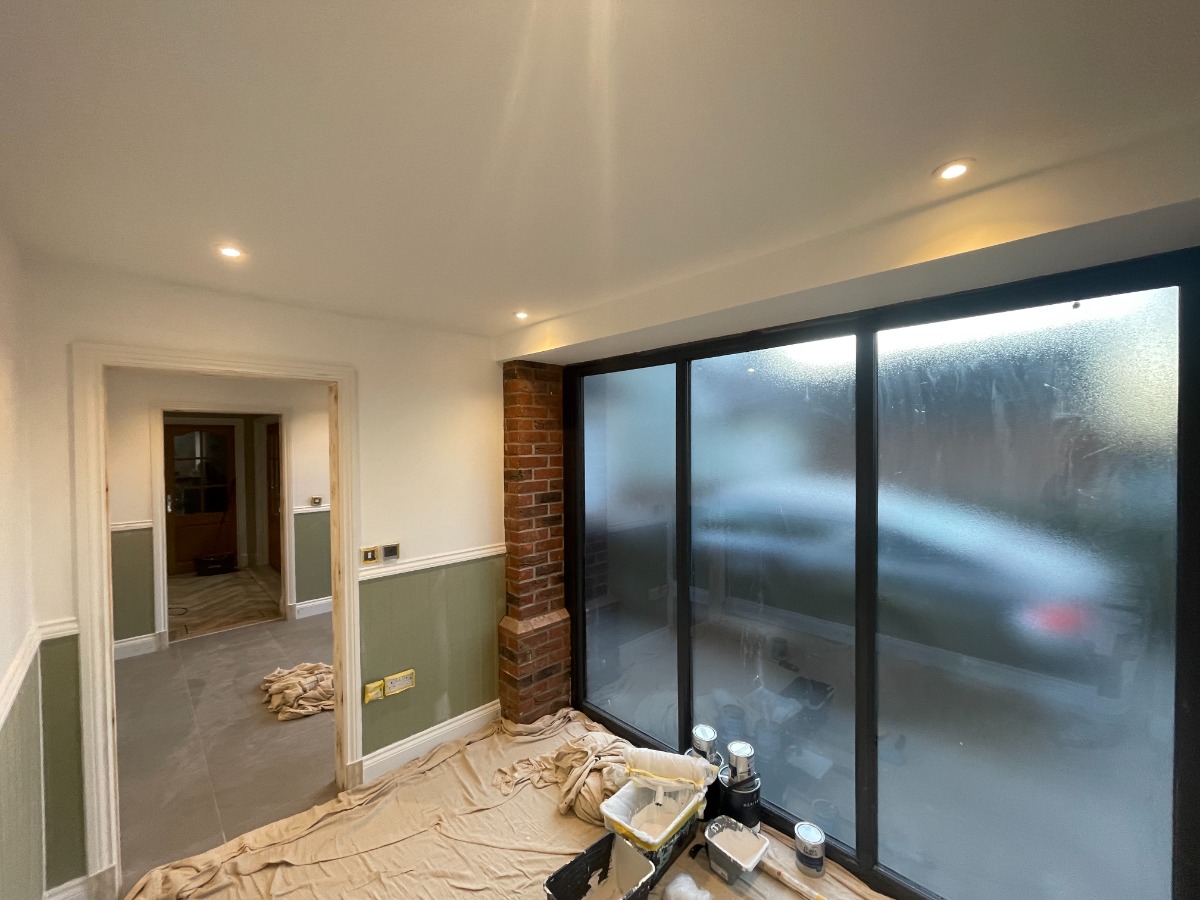 Painter and Decorator: Image 9