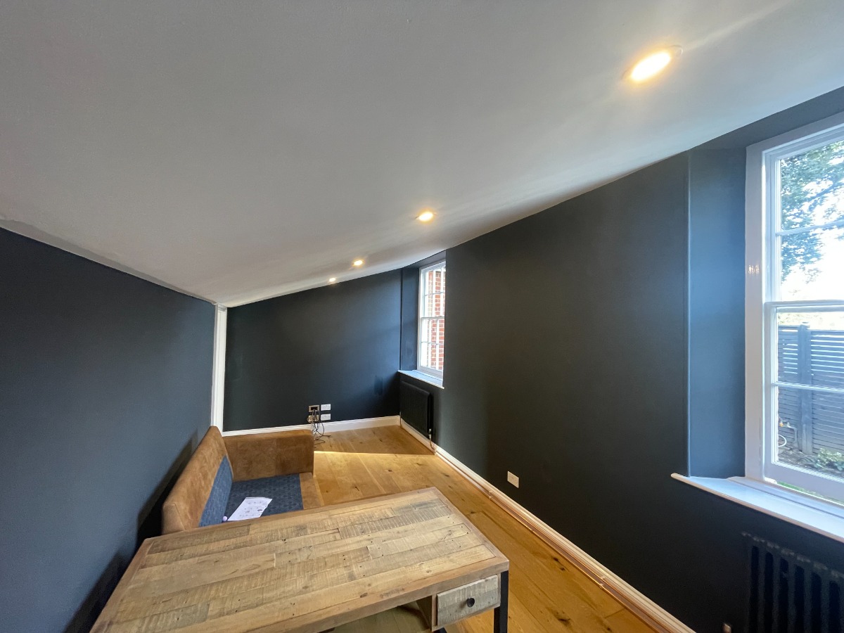Painter and Decorator: Image 4