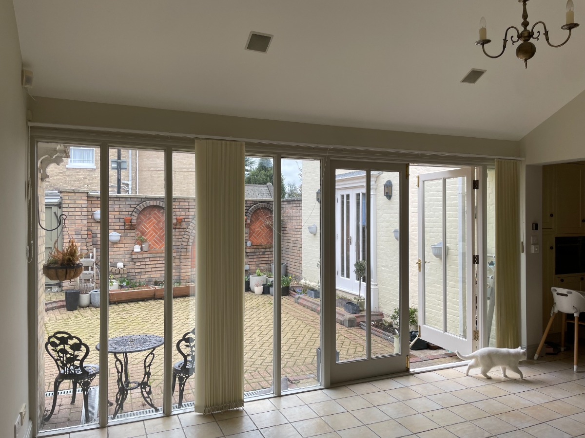 Painter and Decorator: Image 1