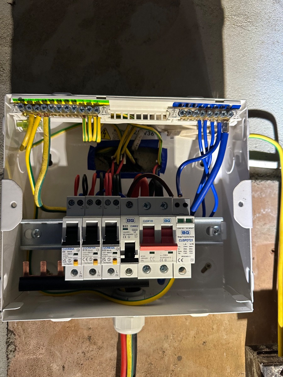 Electrician: Image 12