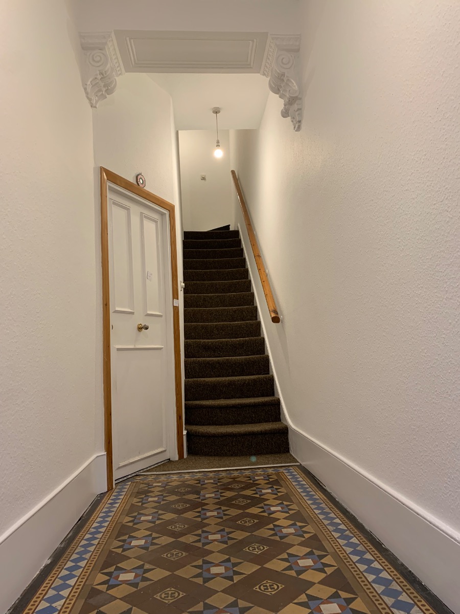 Painter and Decorator: Image 2