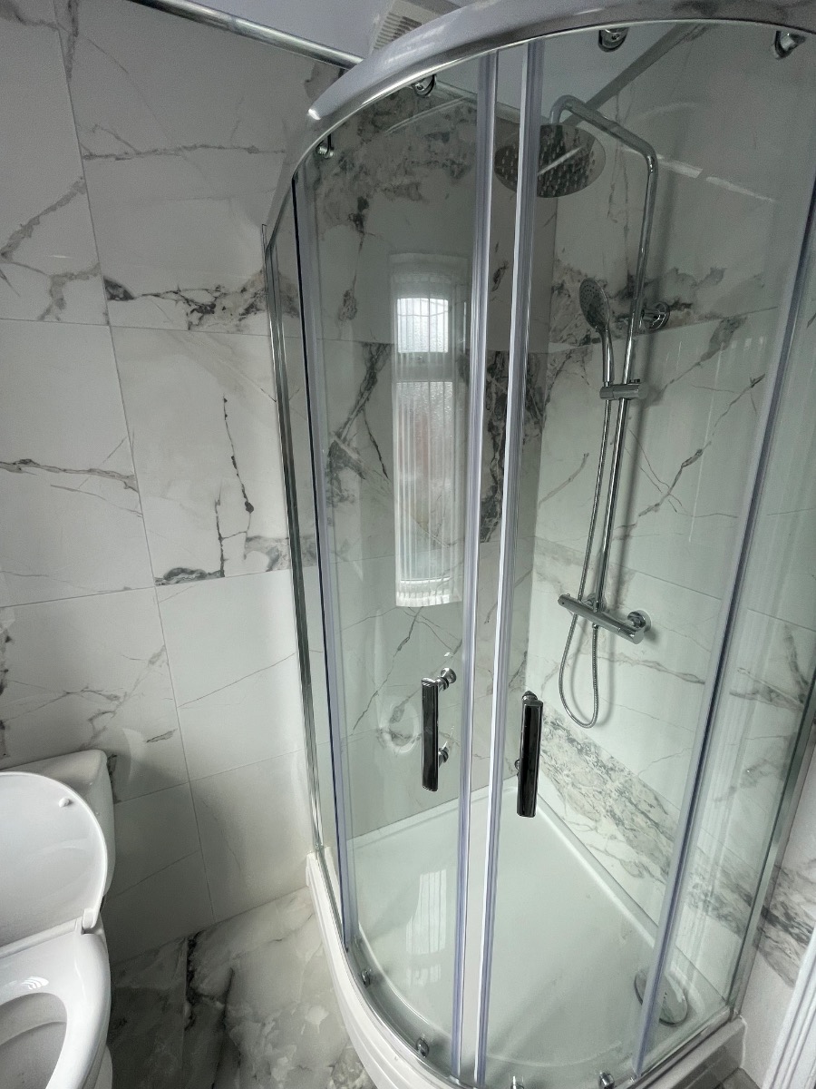 Bathroom Fitter: Image 27