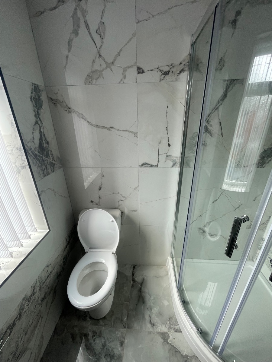 Bathroom Fitter: Image 26