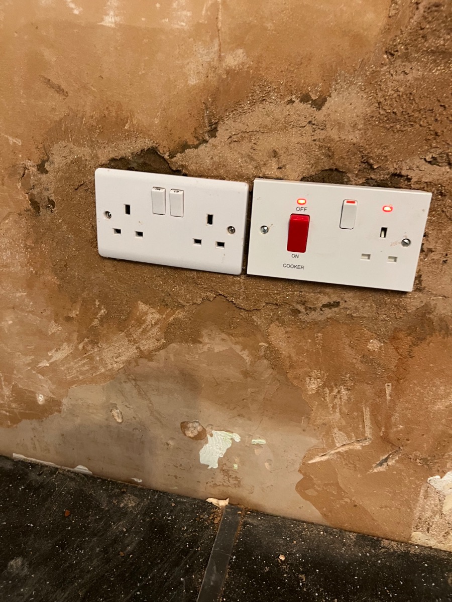 Electrician: Image 23