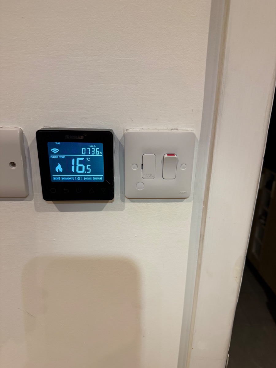 Electrician: Image 21
