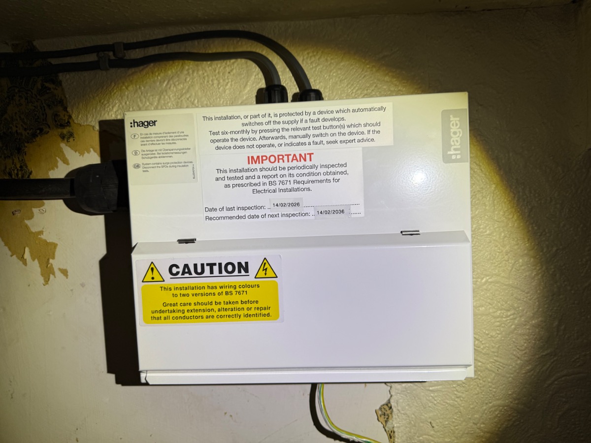 Electrician: Image 22