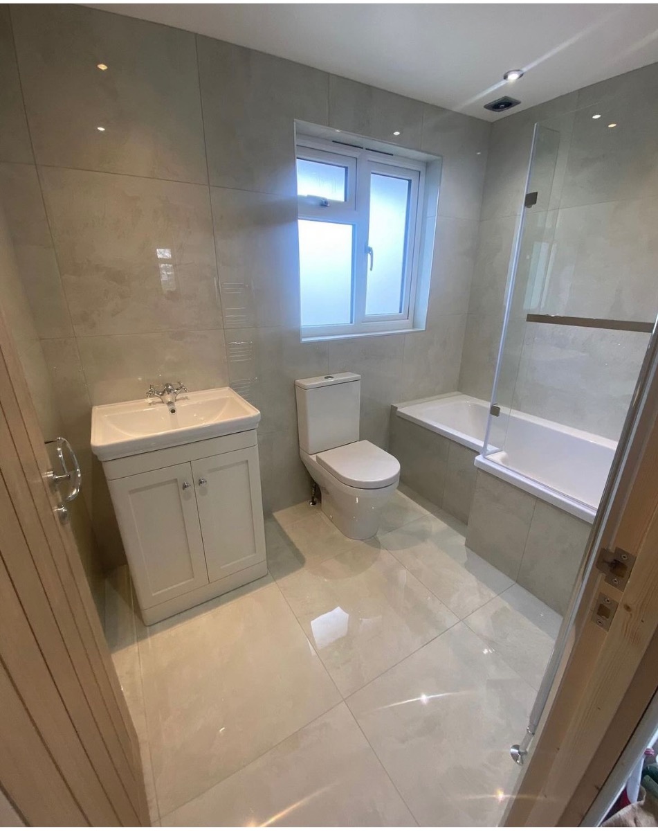 Bathroom Fitter: Image 11