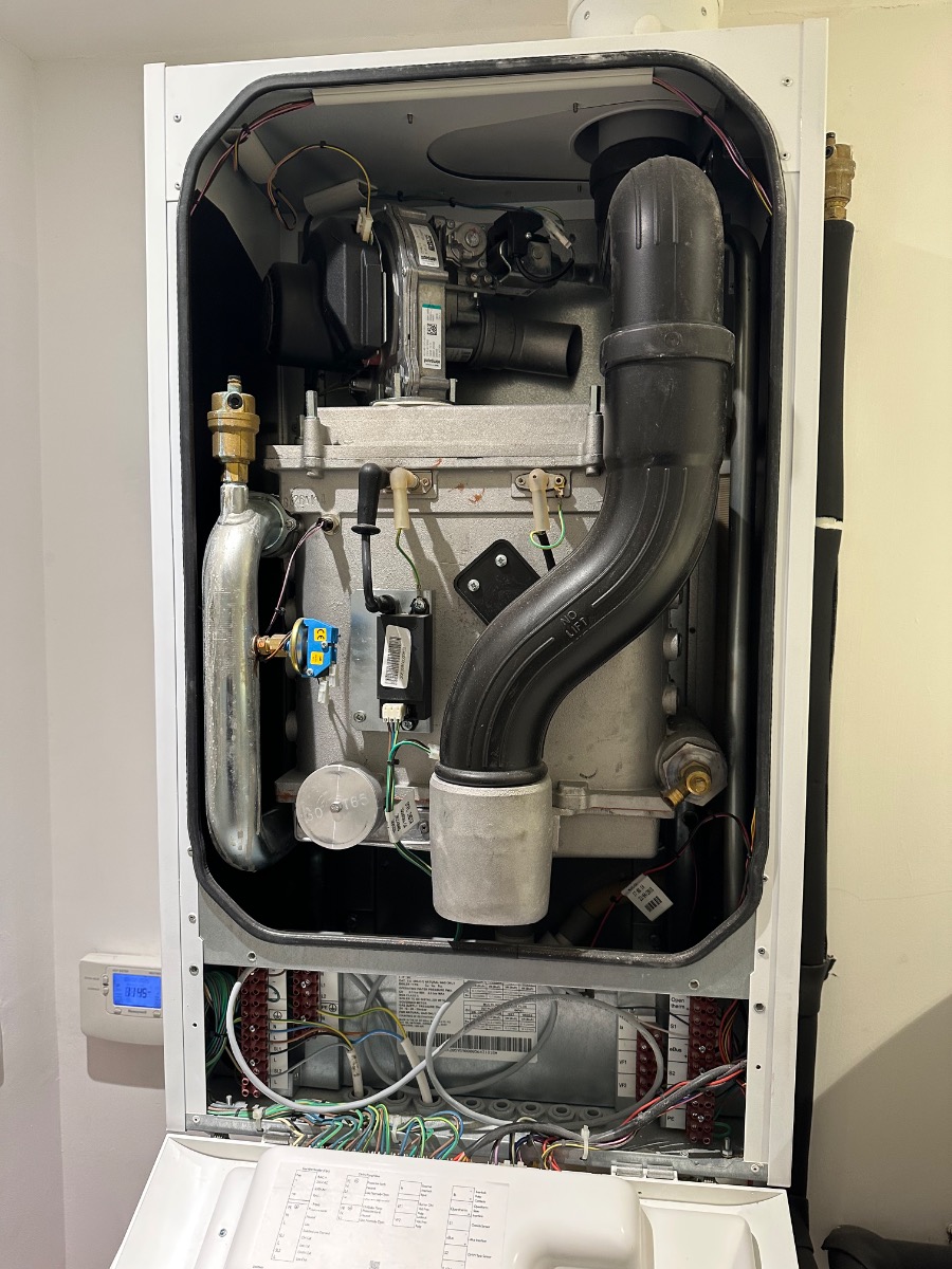 Heating Engineer: Image 1