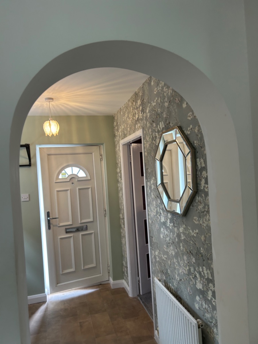 Painter and Decorator: Image 4