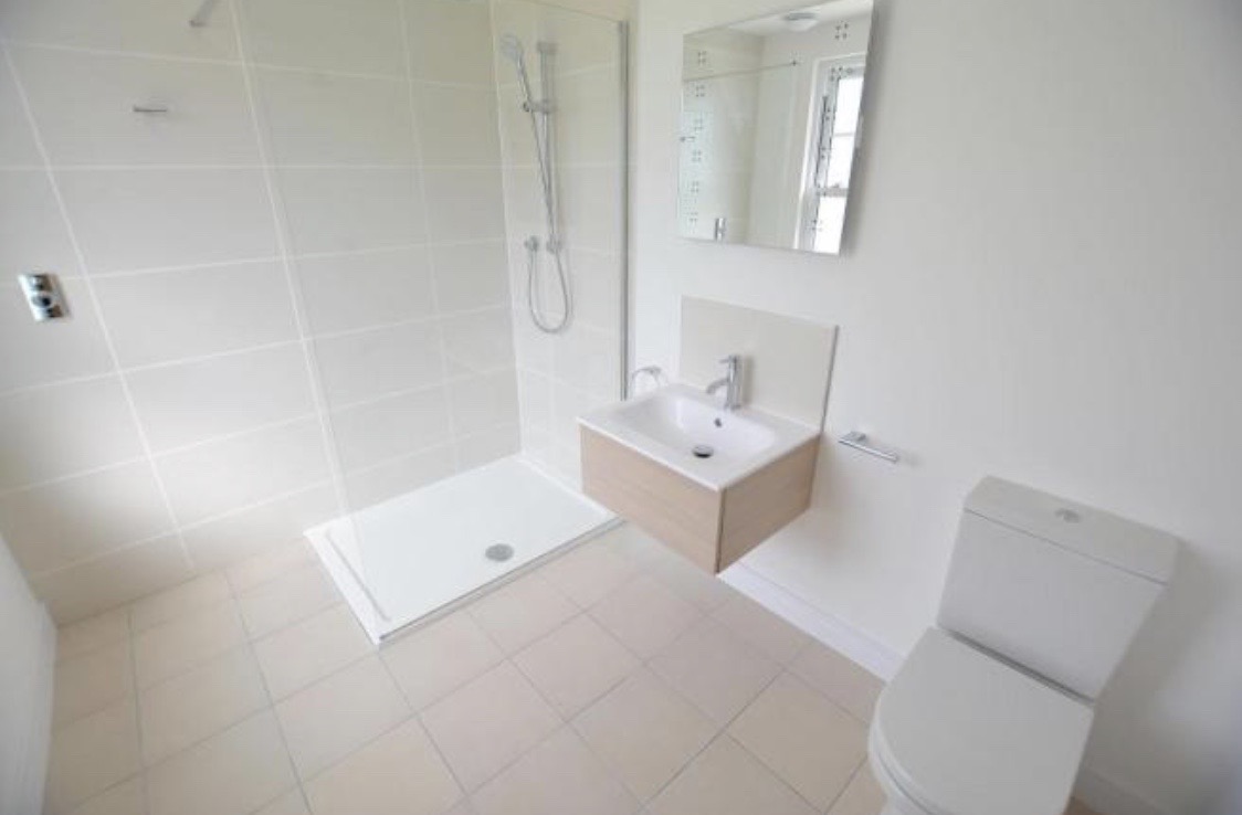 Bathroom Fitter: Image 3