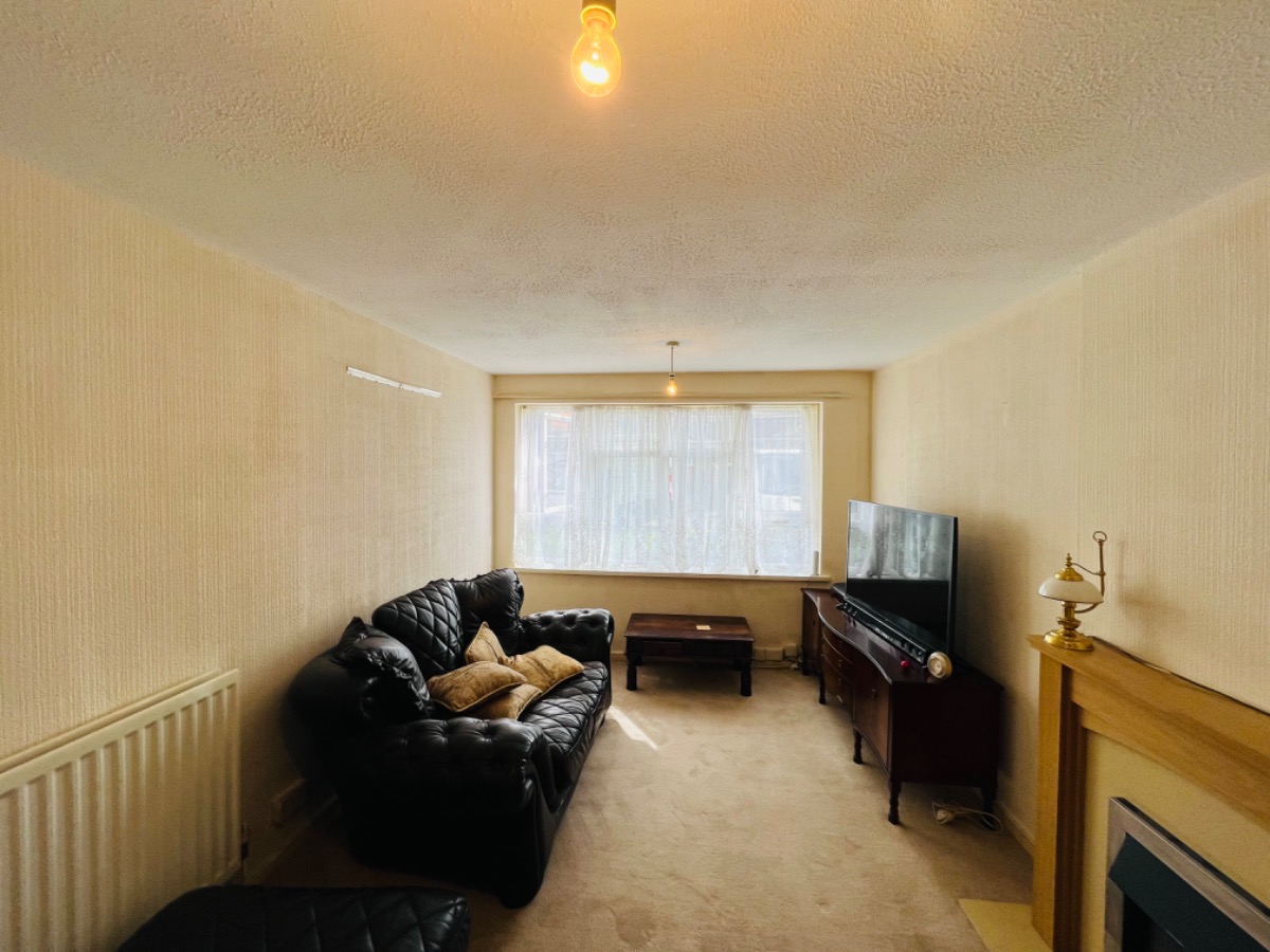 Painter and Decorator: Image 5
