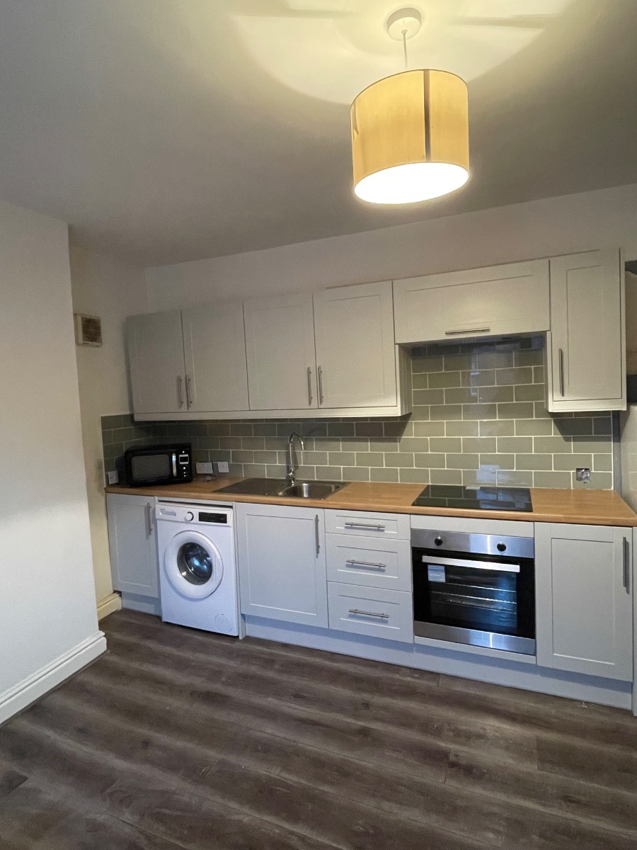 Kitchen Fitter: Image 3