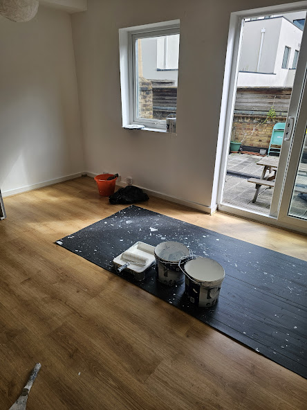 Painter and Decorator: Image 1