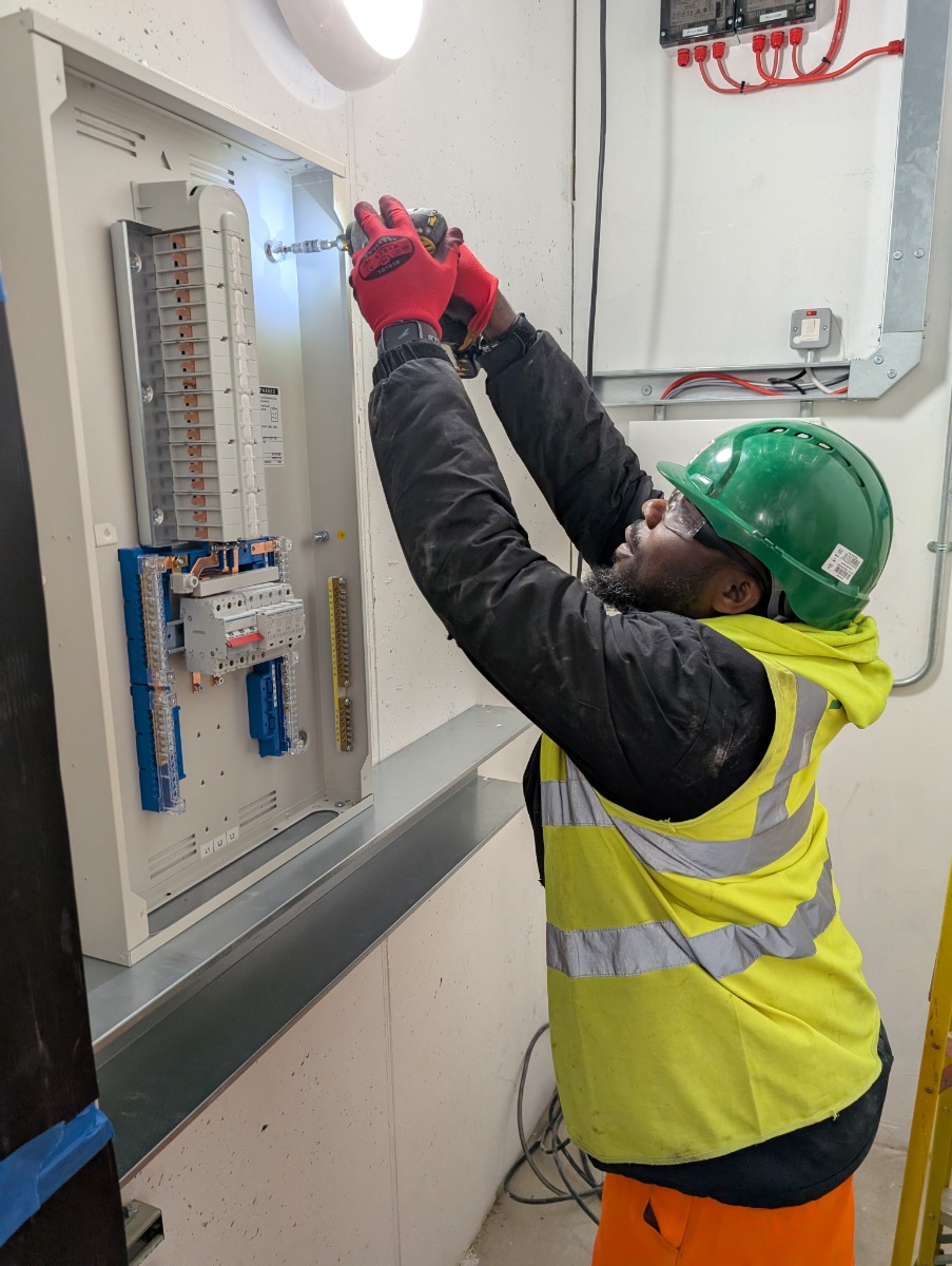 Electrician: Image 14