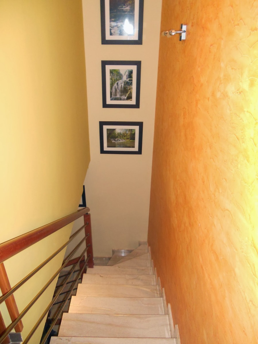 Painter and Decorator: Image 4