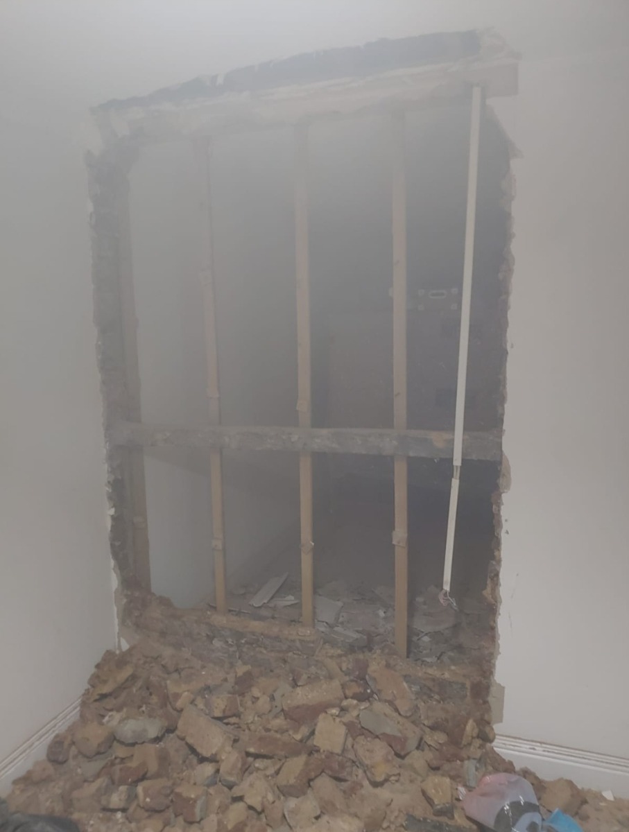 Builder: Image 1