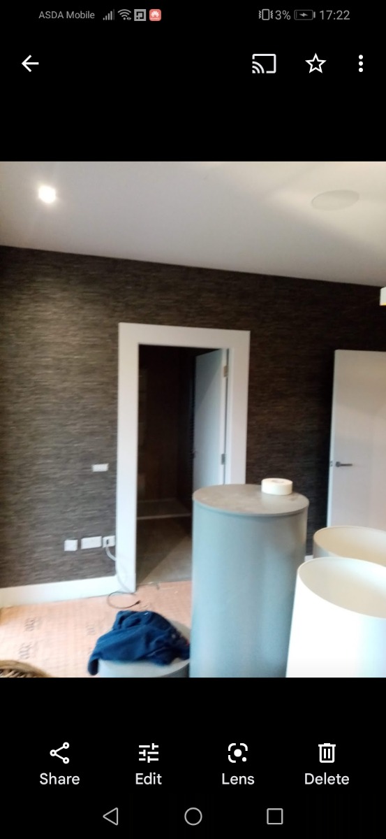 Painter and Decorator: Image 1