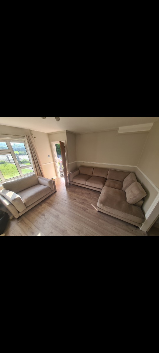 Painter and Decorator: Image 2