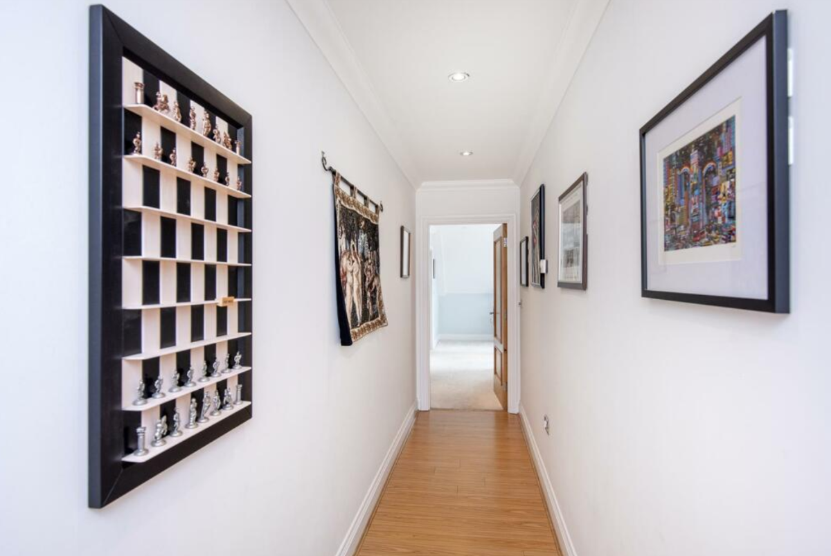 Painter and Decorator: Image 5
