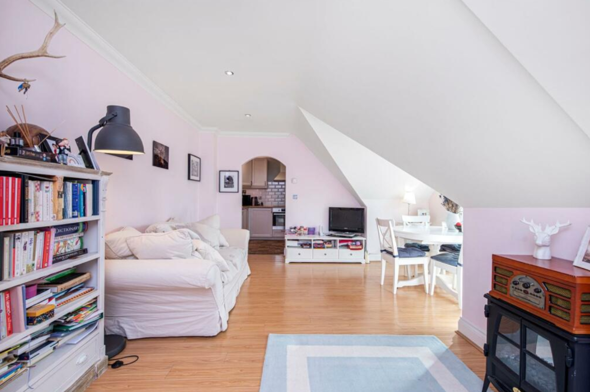 Painter and Decorator: Image 6