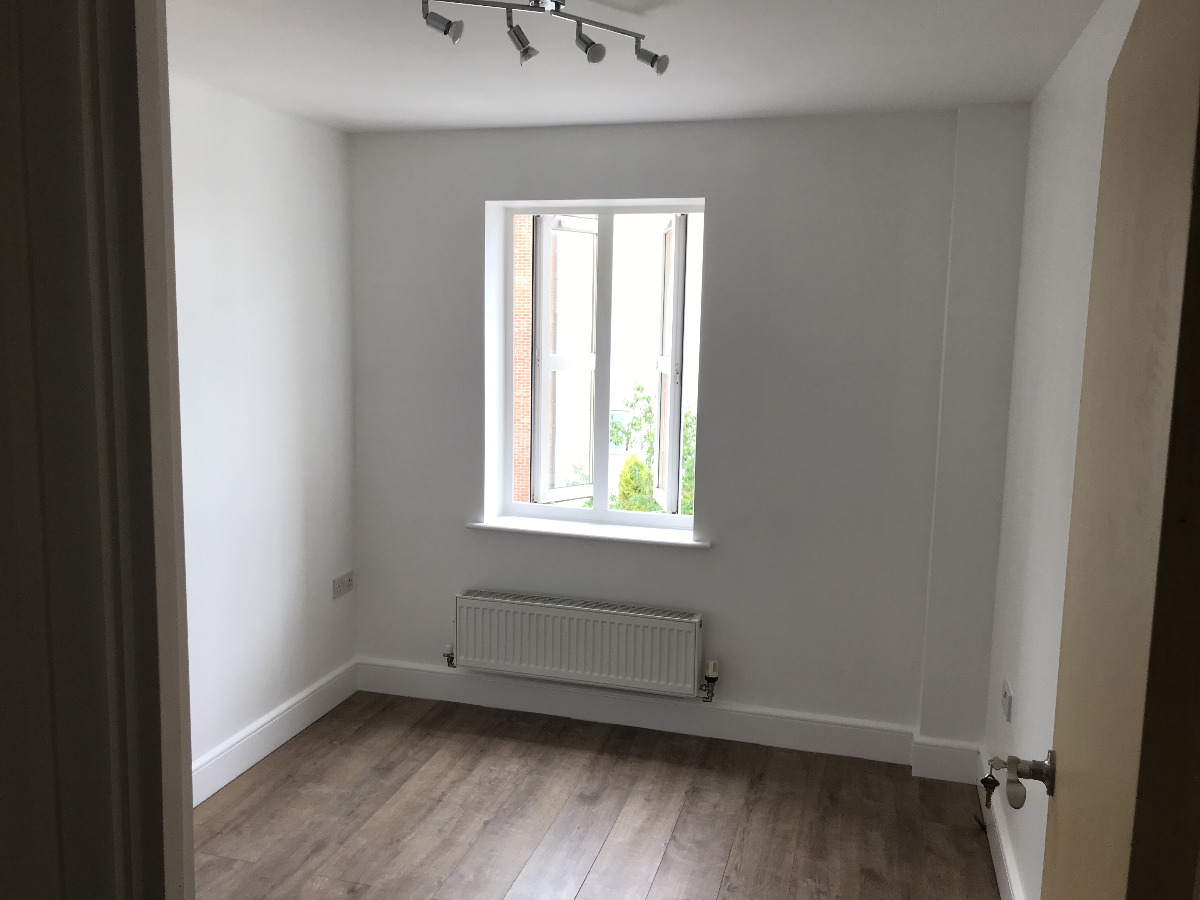 Painter and Decorator: Image 4