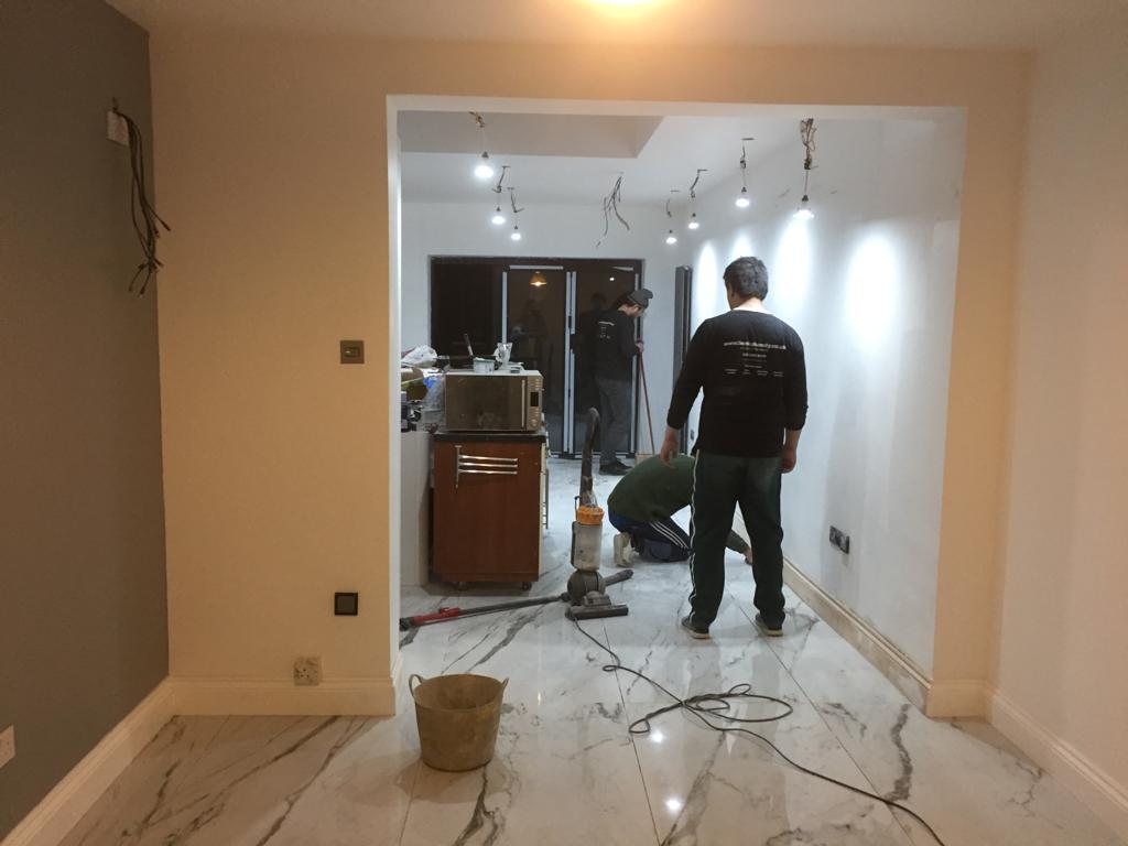 Painter and Decorator: Image 4
