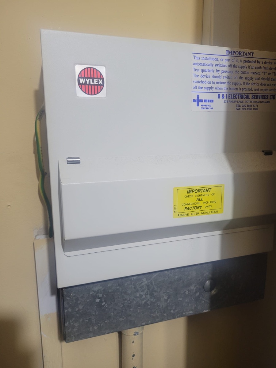Electrician: Image 6