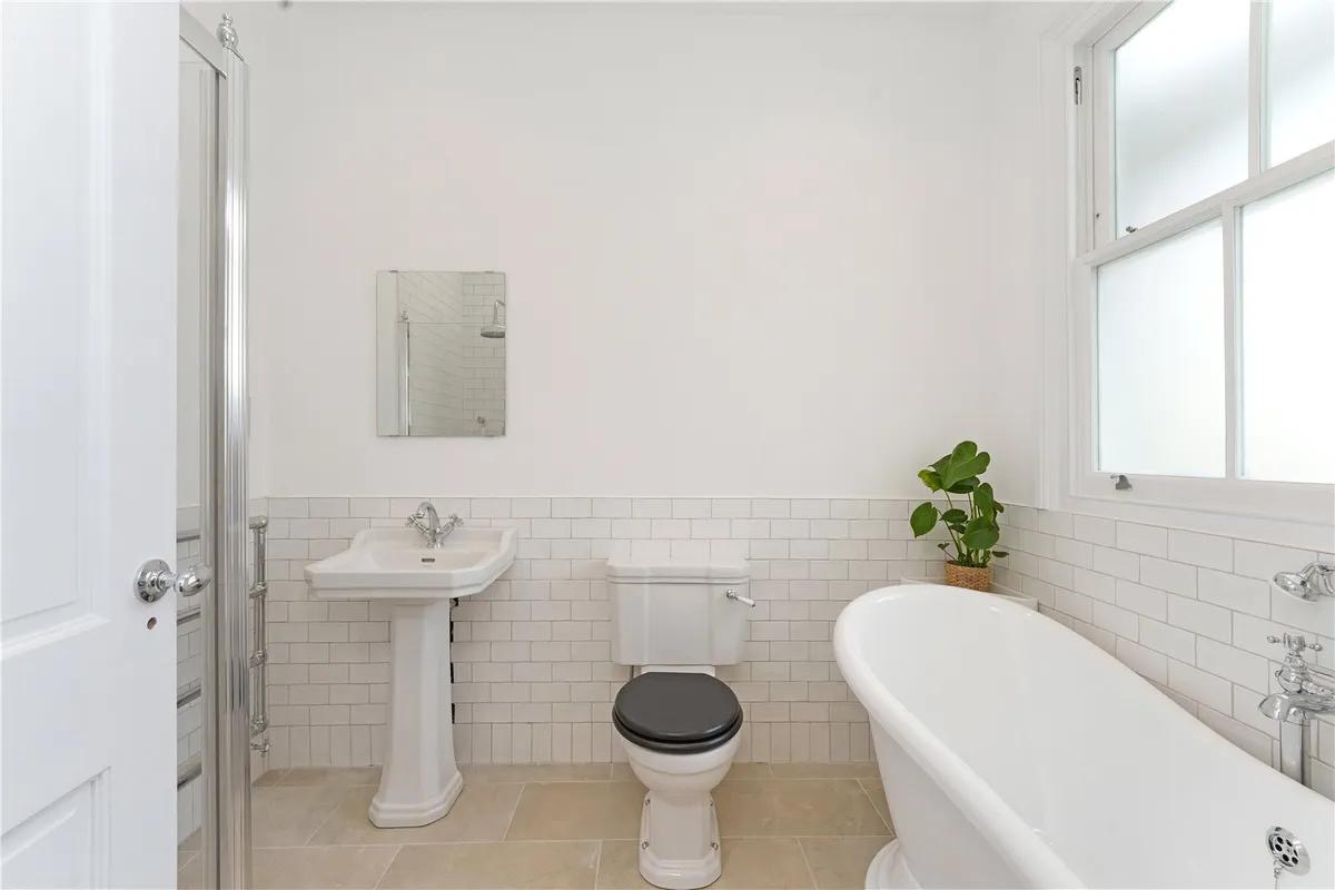 Bathroom Fitter: Image 22