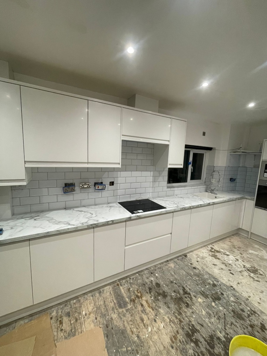 Kitchen Fitter: Image 17
