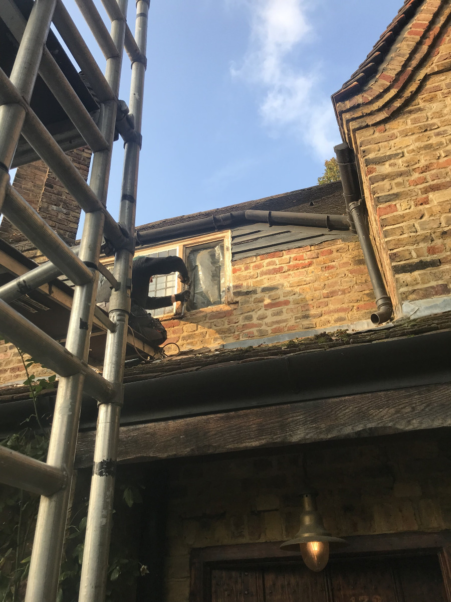 Painter and Decorator: Image 1