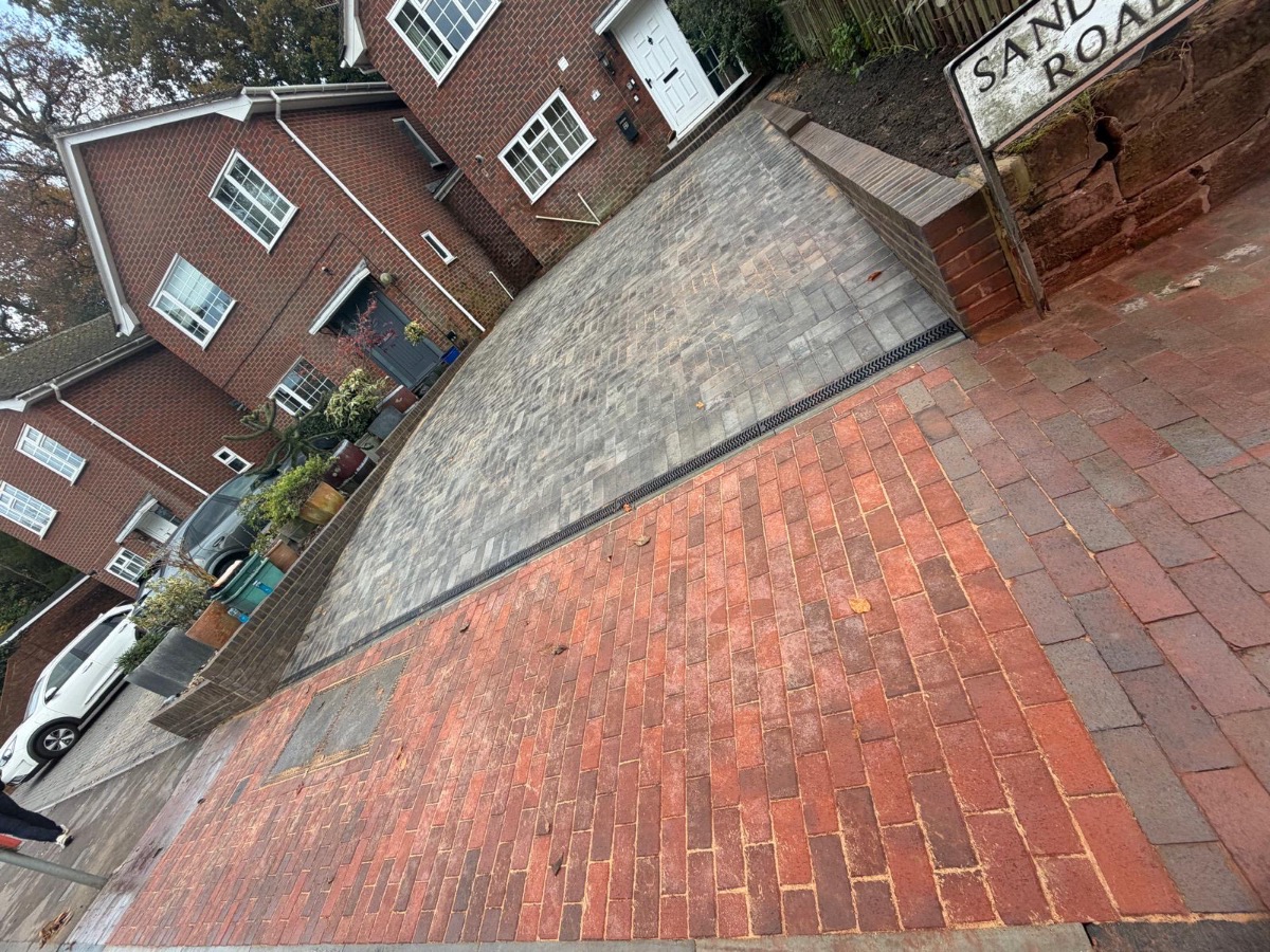 Driveway Specialist: Image 1