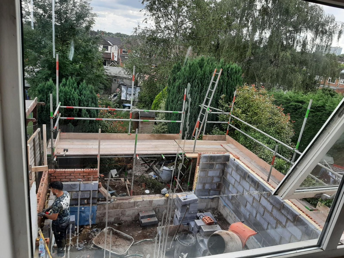 Builder: Image 2