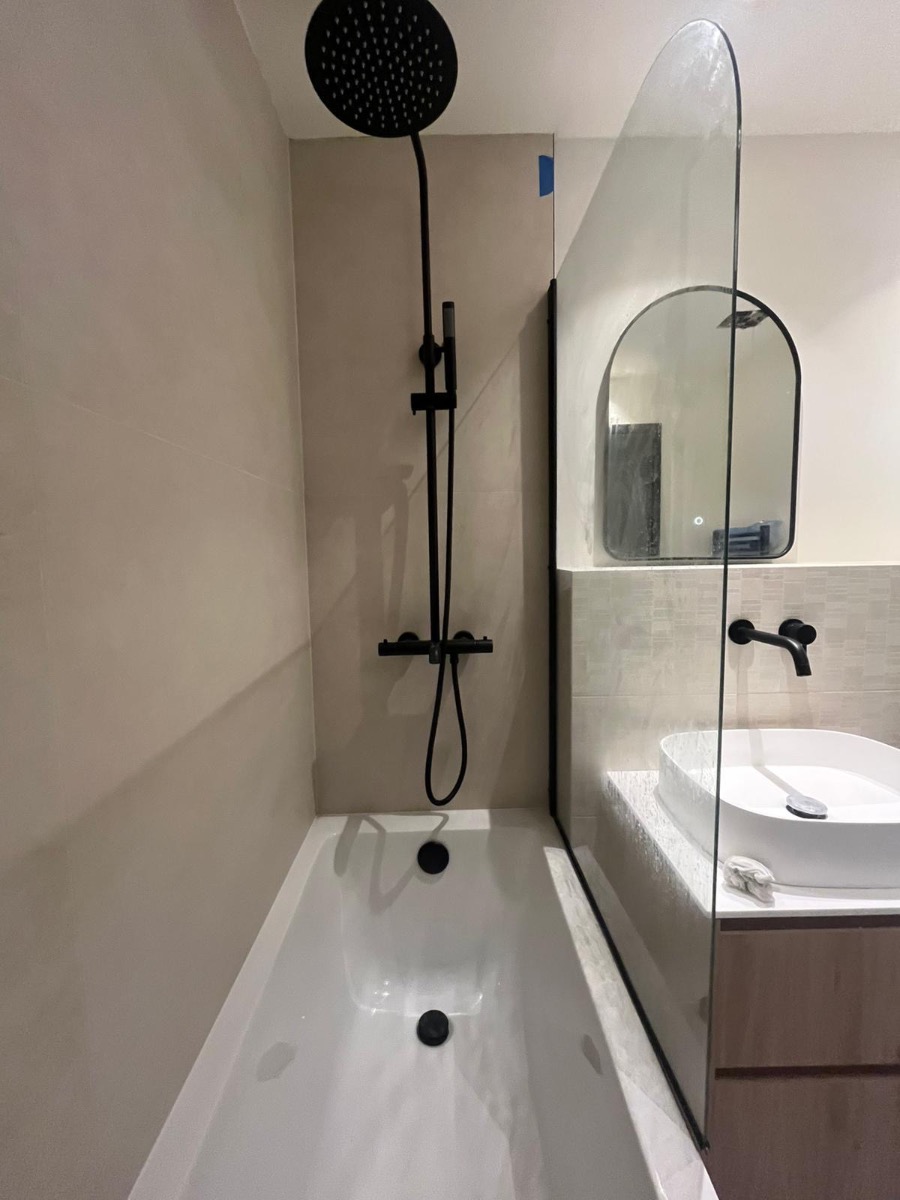 Bathroom Fitter: Image 29