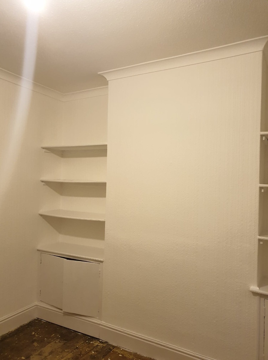 Painter and Decorator: Image 4