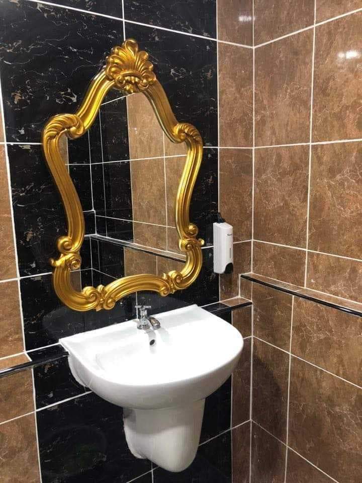 Builder: Image 17